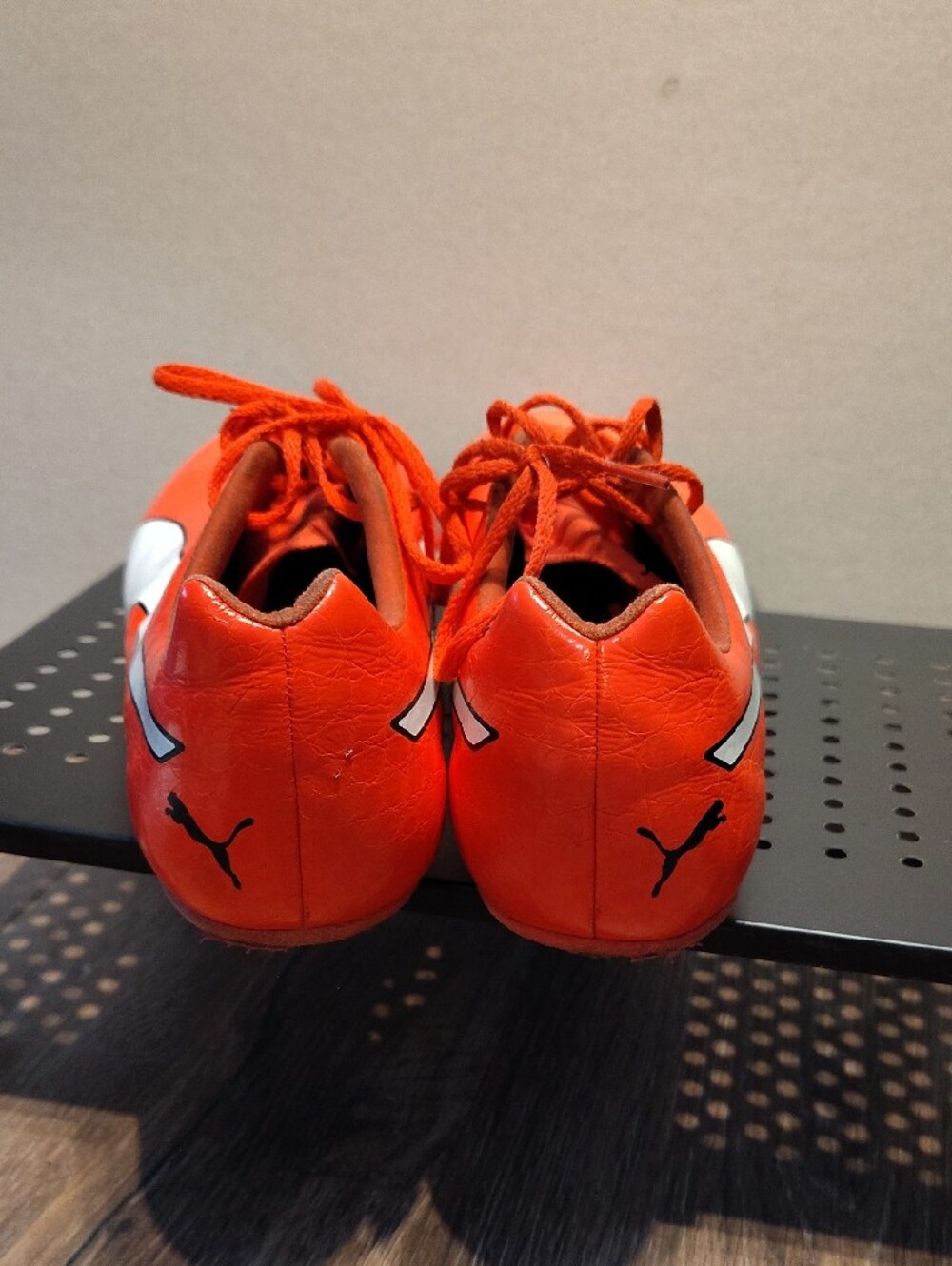 Puma Orange and White Men's Athletic Track & Field Spikes - Picture 3 of 6